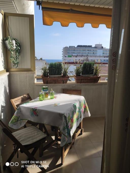 Comfy Apartment In Salou Eksteriør bilde